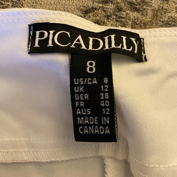 New without tags skinny leg pant - Picture 3 of 4